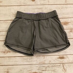Lululemon Ivivva Gray 3.5” Shorts Size (Girl) 12